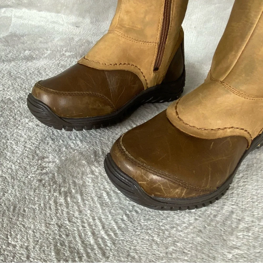 UGG Miko Tall Boots Womens Size 5 Brown Shearling Lined Leather Zip Vibram‎